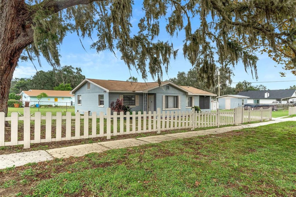 Photo of 1 E Palm Street, Davenport, FL 33837 (MLS # O6353668)
