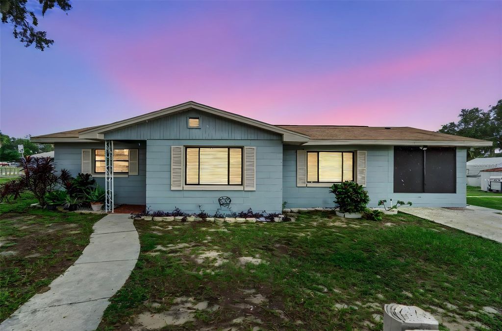 Photo of 1 E Palm Street, Davenport, FL 33837 (MLS # O6353668)
