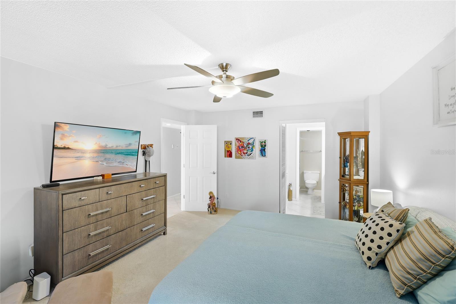 ISLAND REEF I - Residential