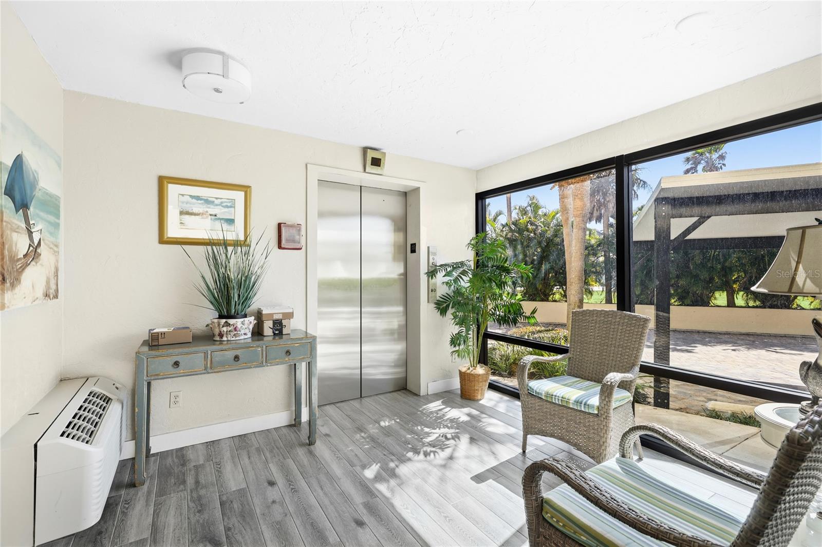 ISLAND REEF I - Residential