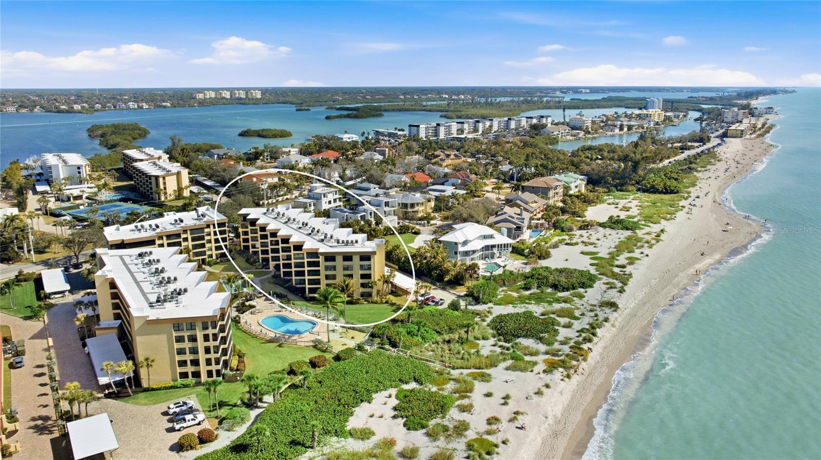 ISLAND REEF I - Residential