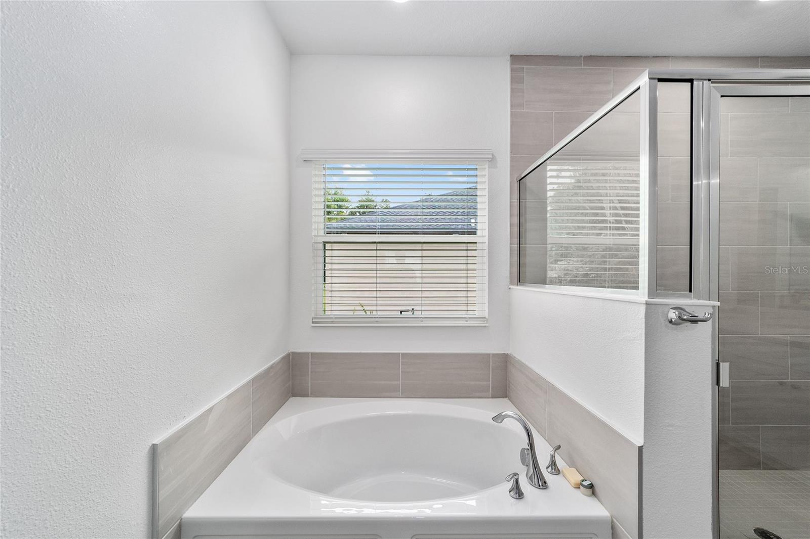 BELLECHASE OAK HAMMOCK - Residential