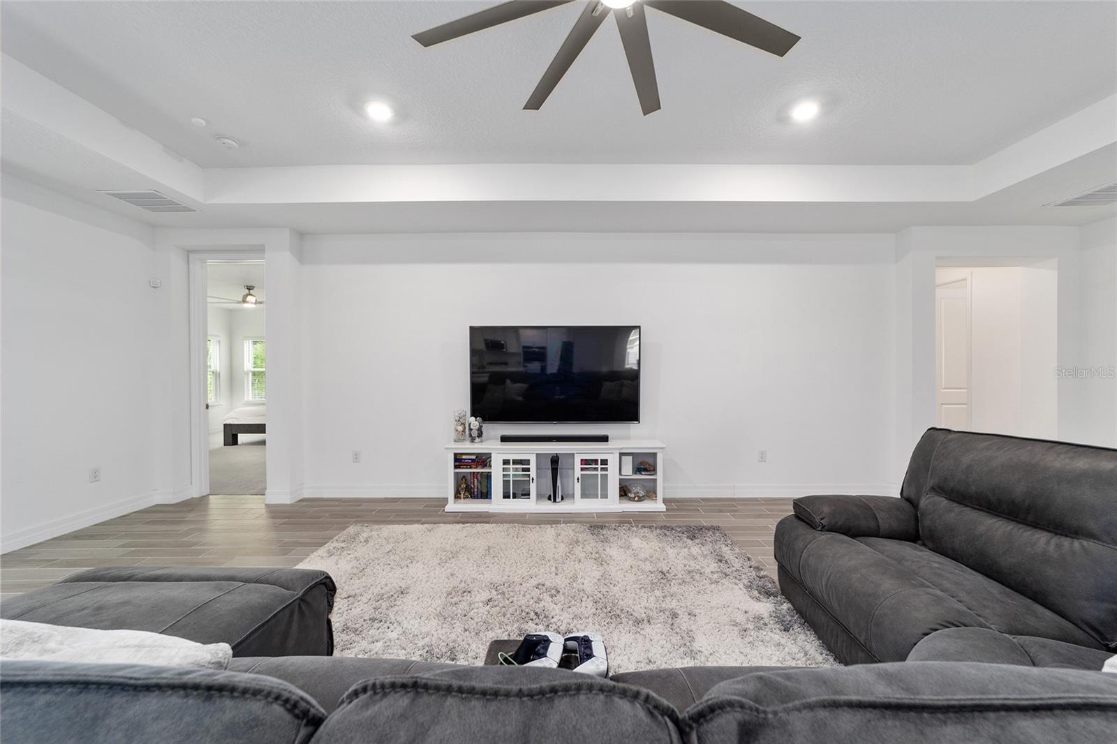 BELLECHASE OAK HAMMOCK - Residential