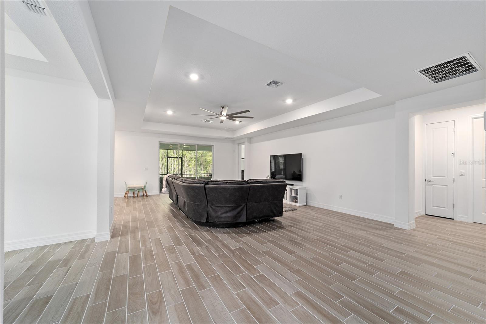 BELLECHASE OAK HAMMOCK - Residential