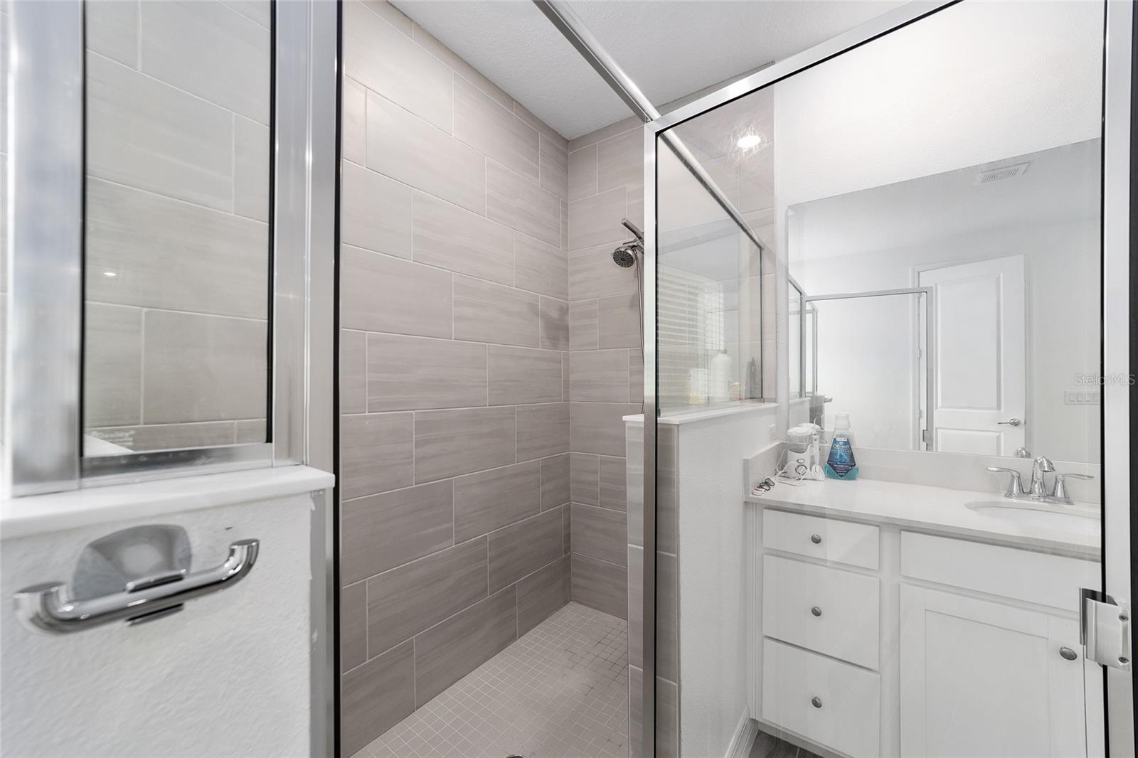 BELLECHASE OAK HAMMOCK - Residential