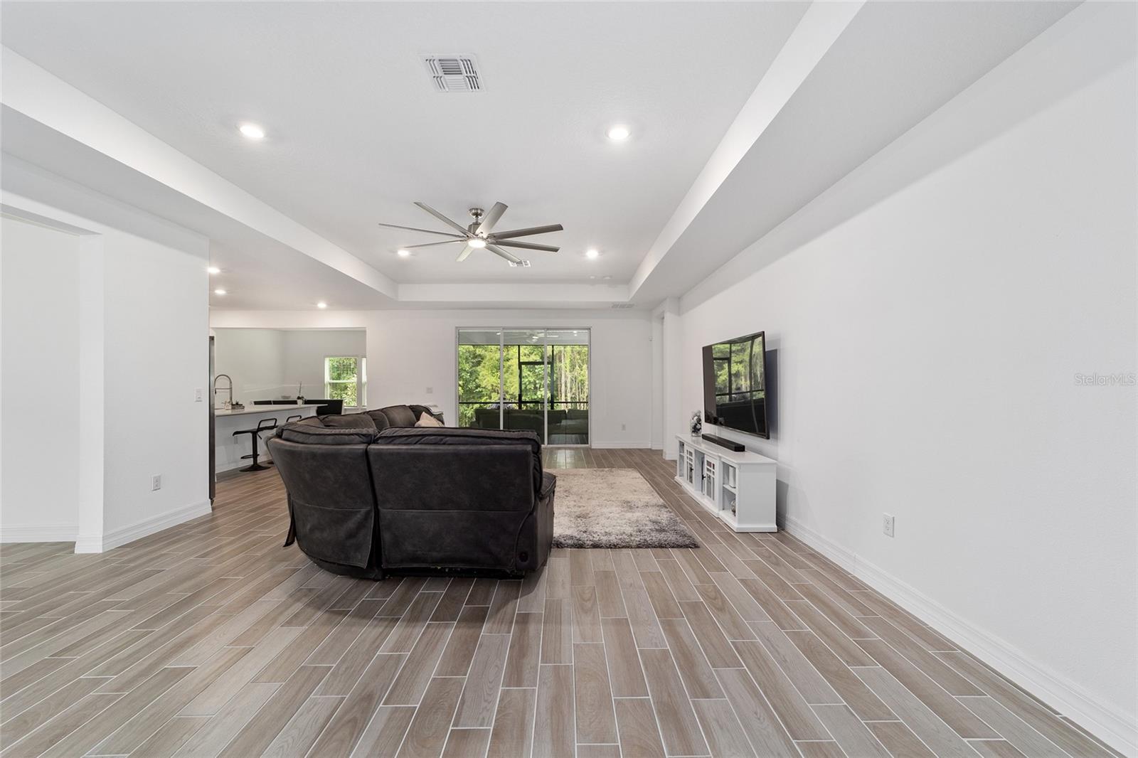 BELLECHASE OAK HAMMOCK - Residential