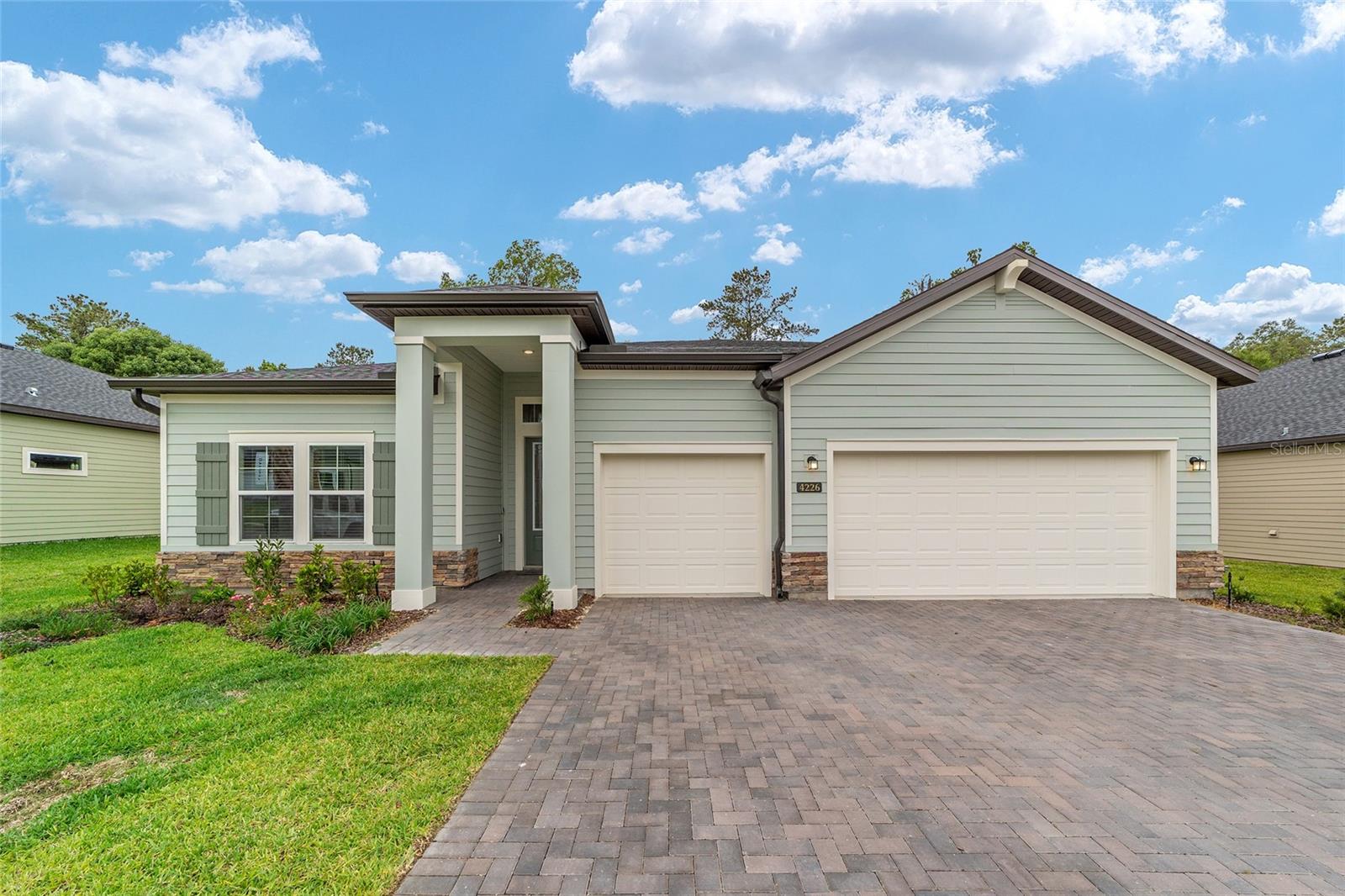 BELLECHASE OAK HAMMOCK - Residential