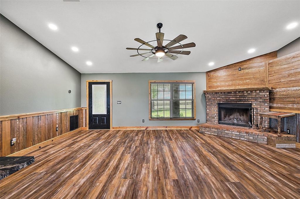 Photo of 15360 SE 73rd Ave, Summerfield, FL 34491 (MLS # OM703542)