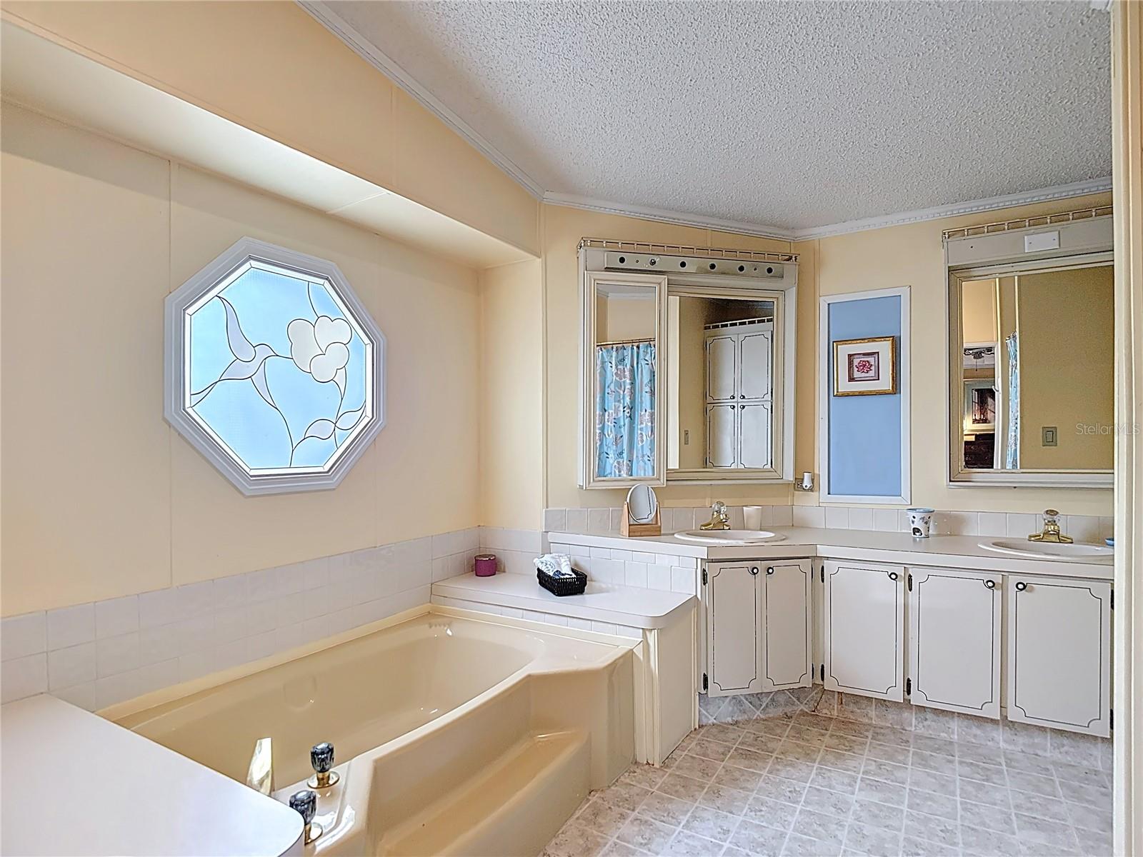 BROOKRIDGE COMM - Residential