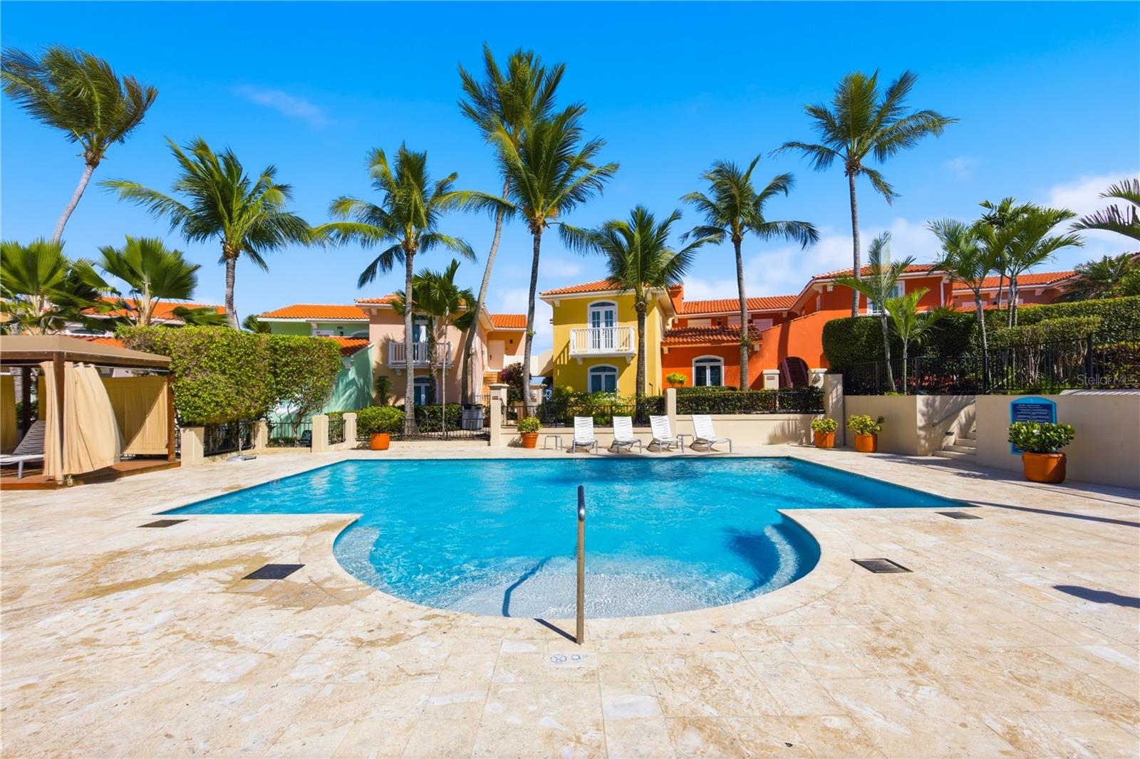 LAS CASITAS VILLAGE - Residential