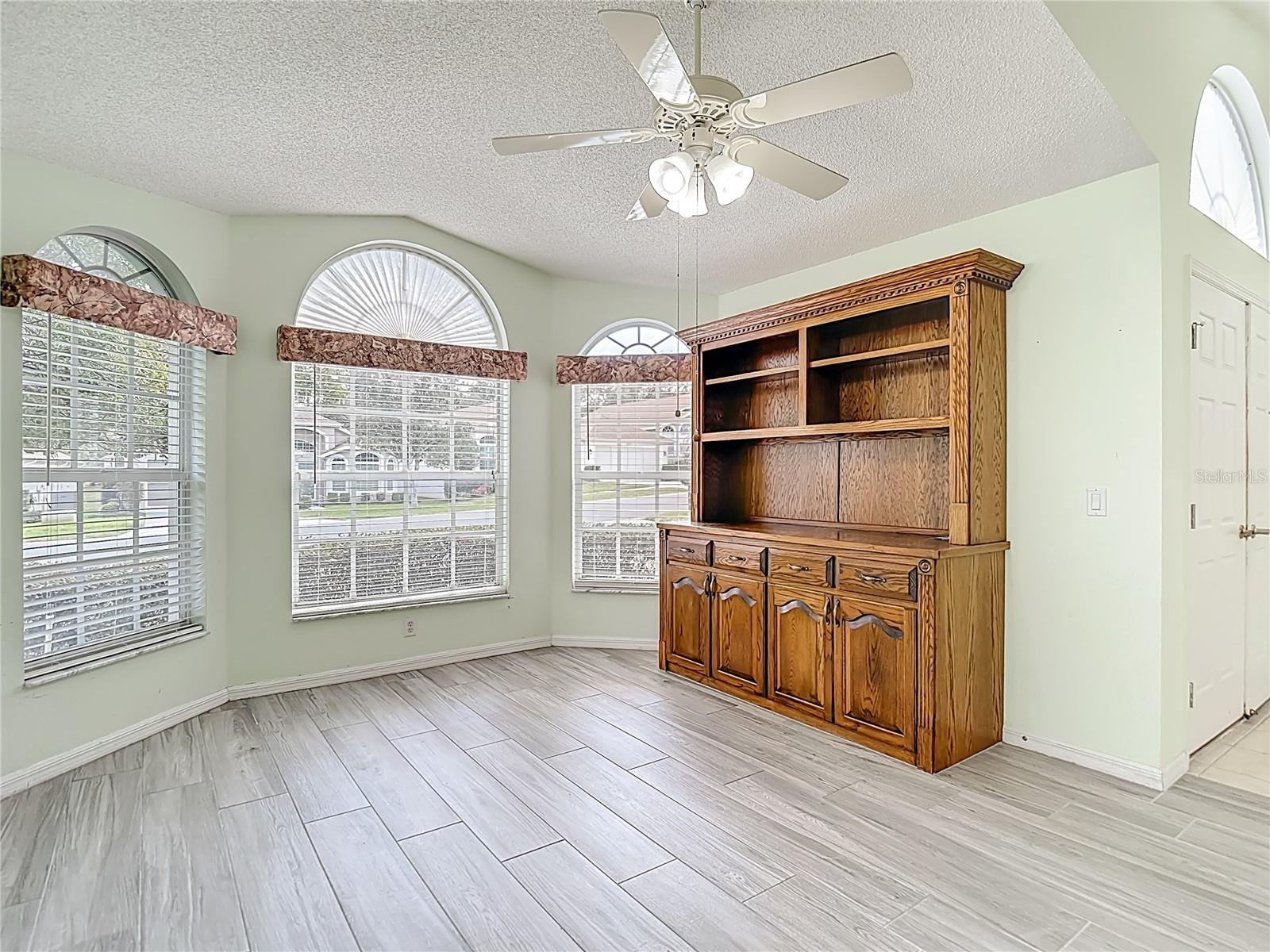 WELLINGTON AT SEVEN HILLS PH 4 - Residential