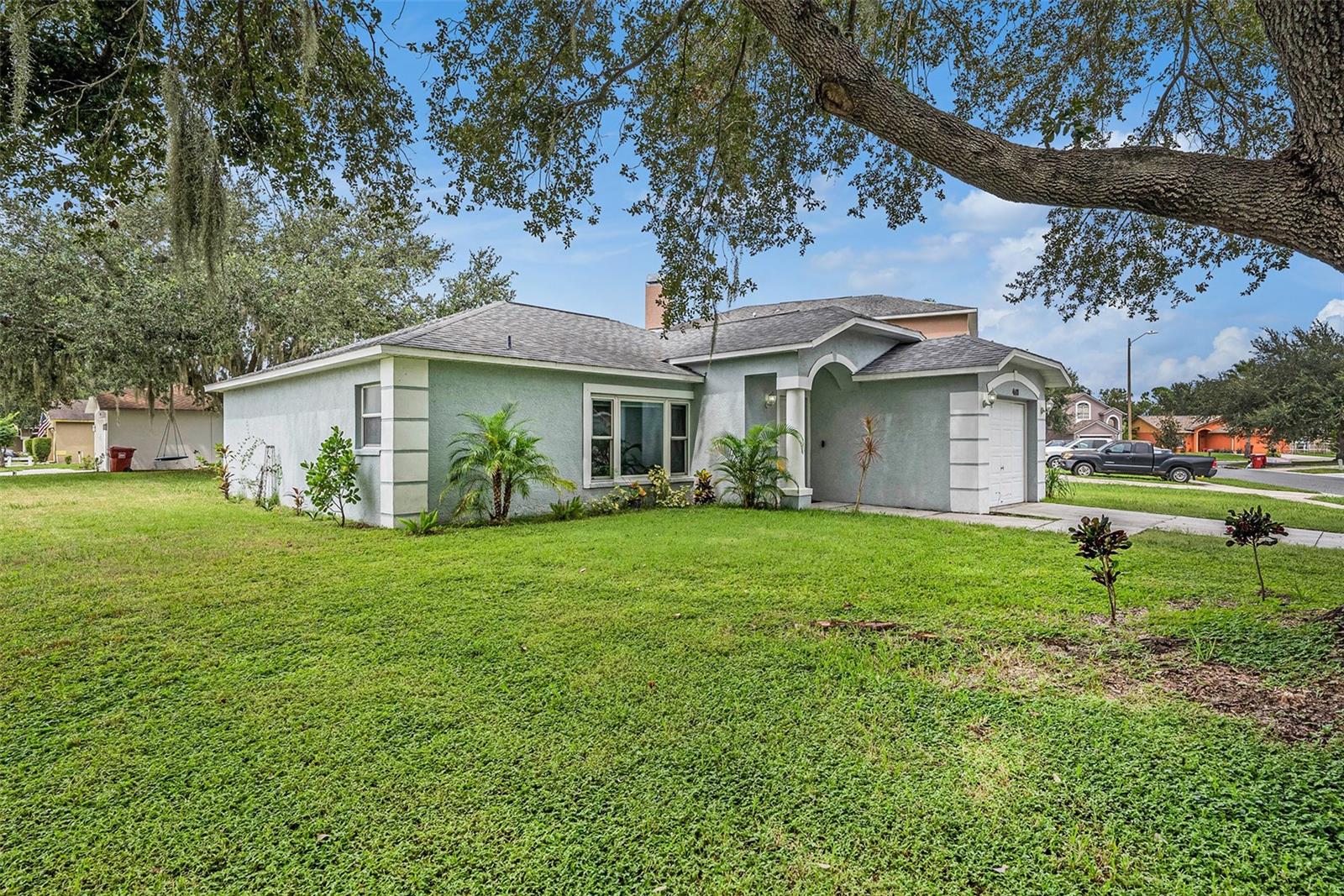 COUNTRY HILLS UNIT TWO C - Residential