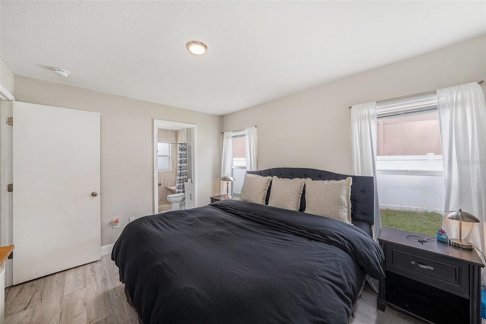 COUNTRY HILLS UNIT TWO C - Residential