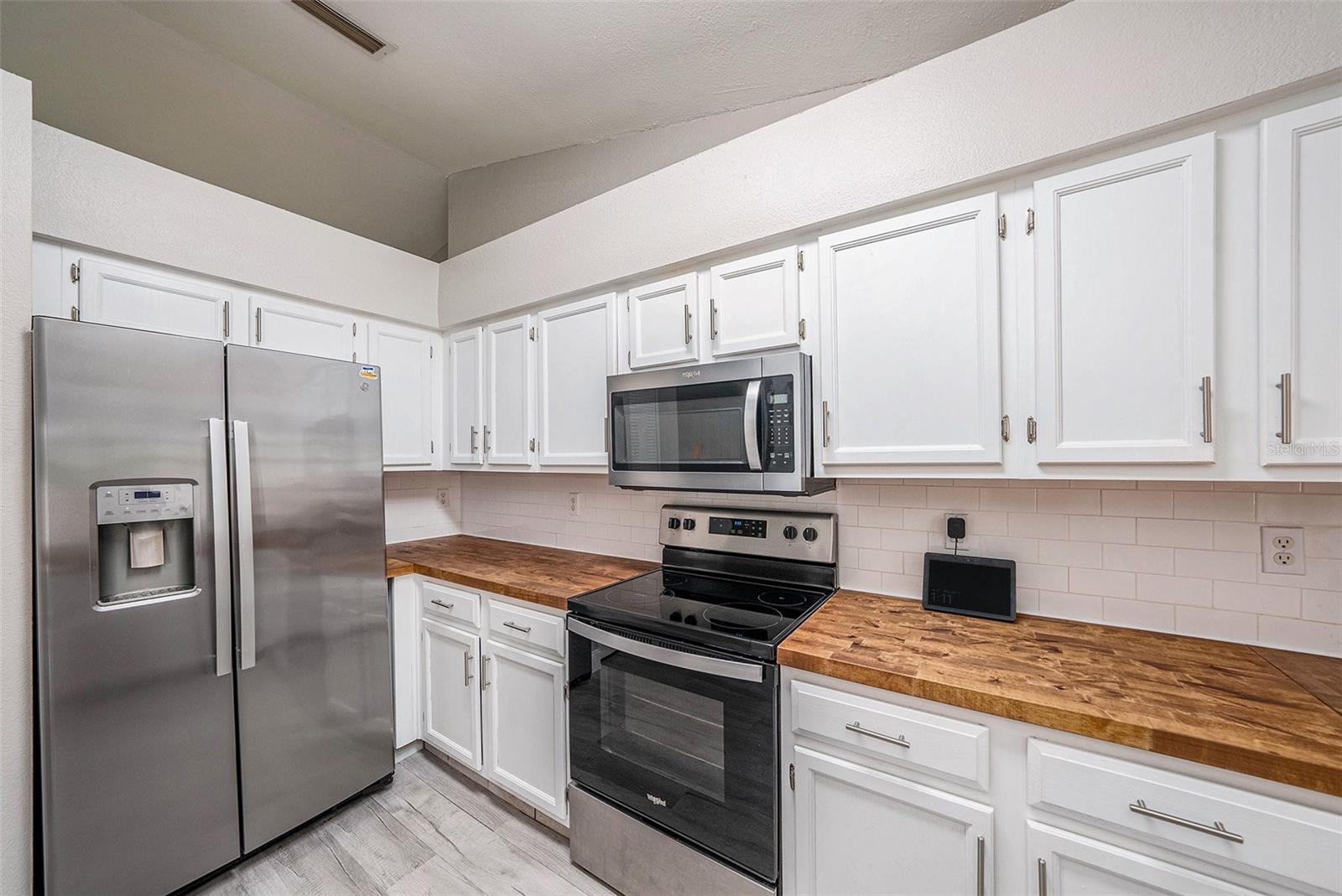 COUNTRY HILLS UNIT TWO C - Residential