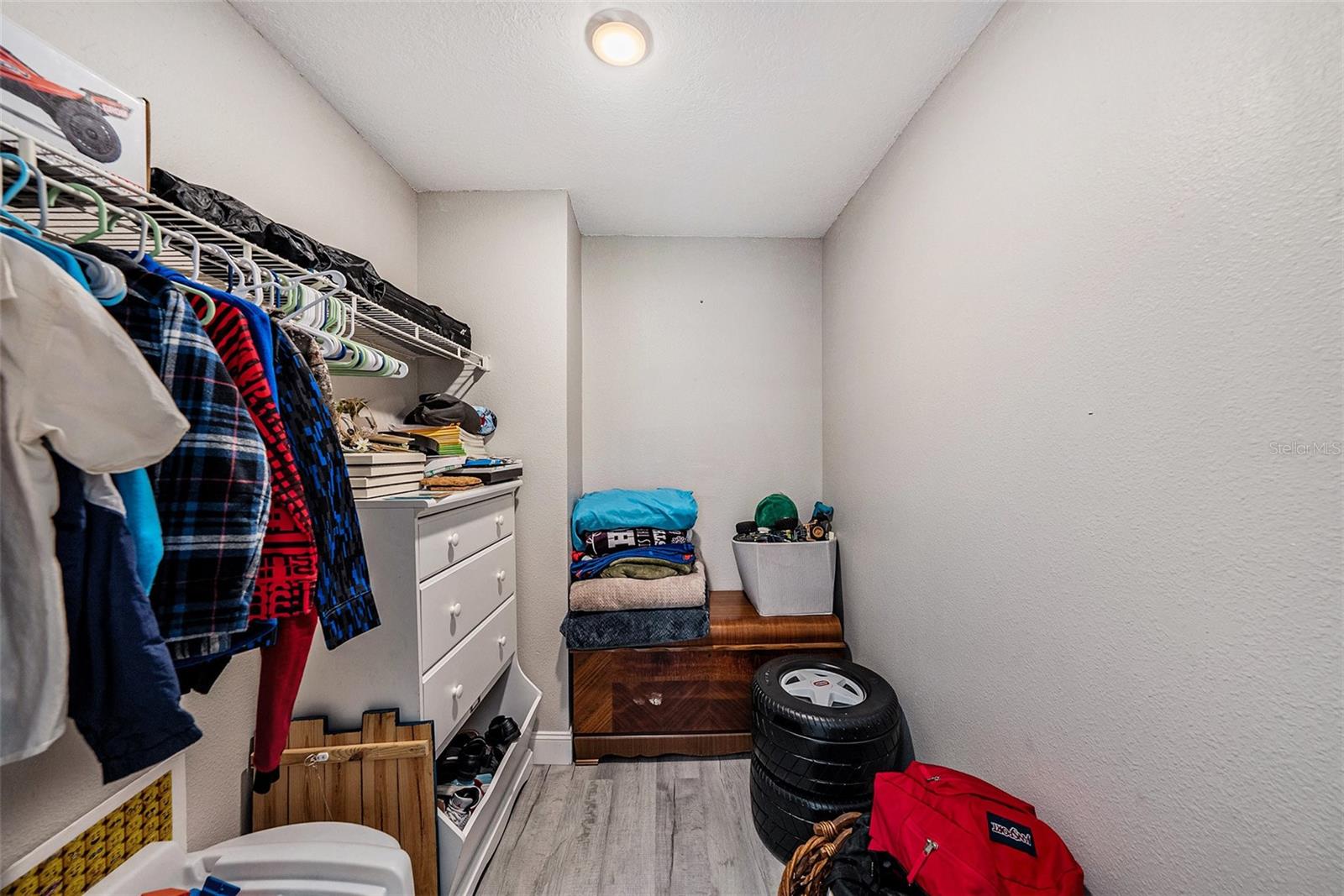COUNTRY HILLS UNIT TWO C - Residential