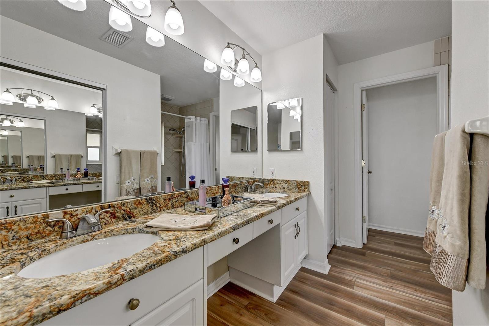 NORTH LAKE OF TARPON SPGS - PH 1 - Residential