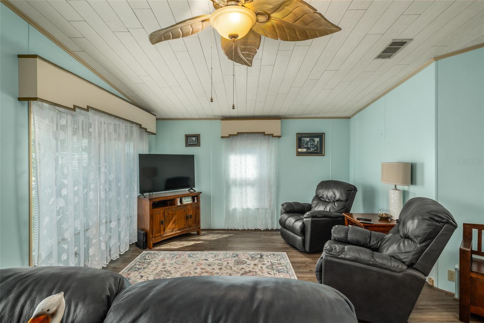 VALENCIA ACRES SUB - Residential