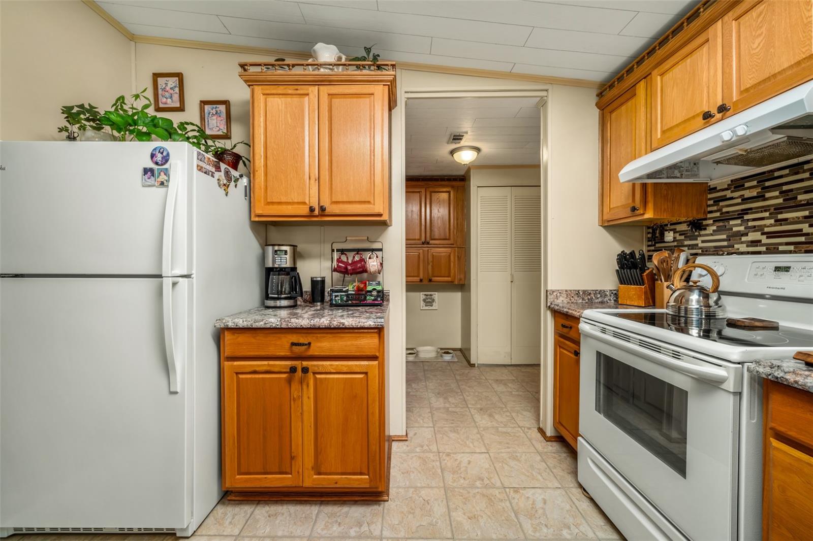 VALENCIA ACRES SUB - Residential