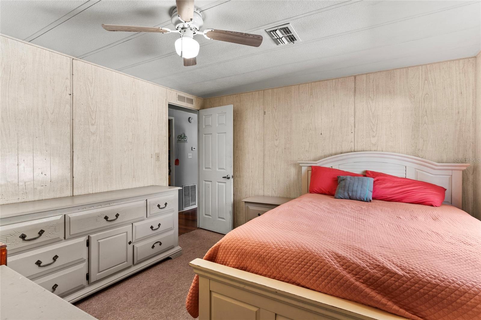 PARKWOOD ACRES - Residential