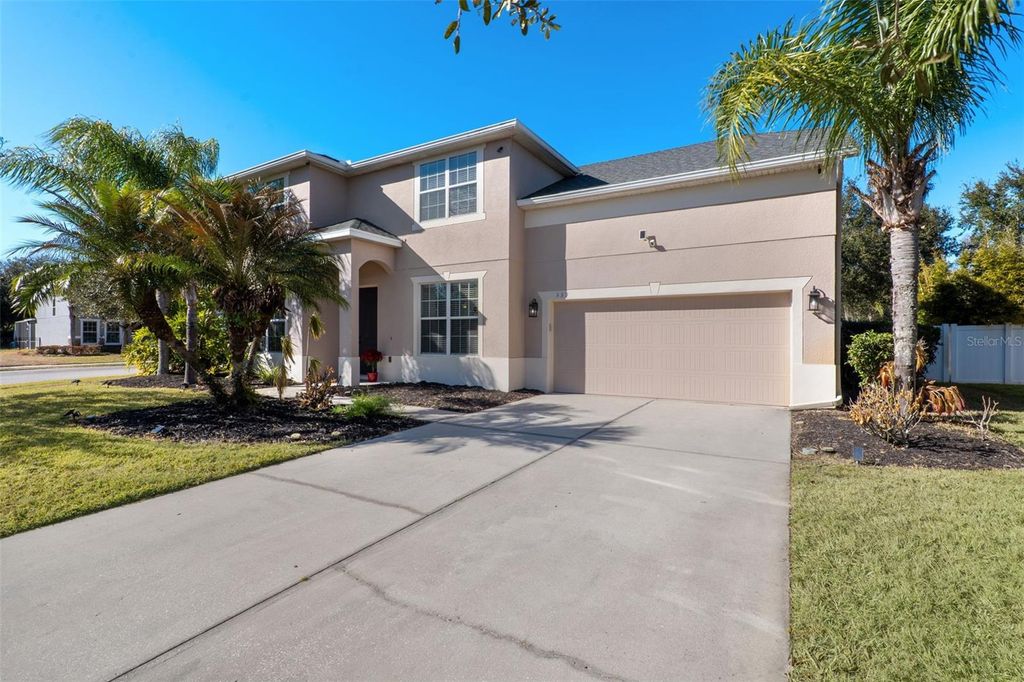Photo of 339 Old Alemany Place, Oviedo, FL 32765 (MLS # O6380255)