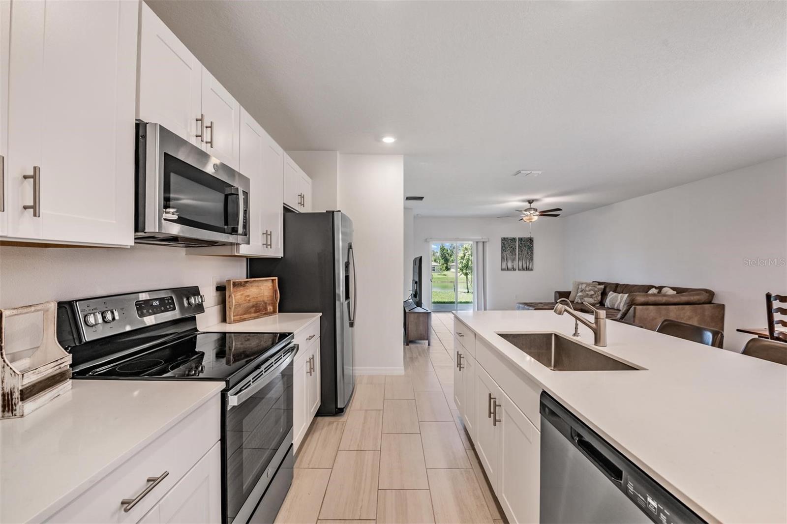 PARK EAST - Residential