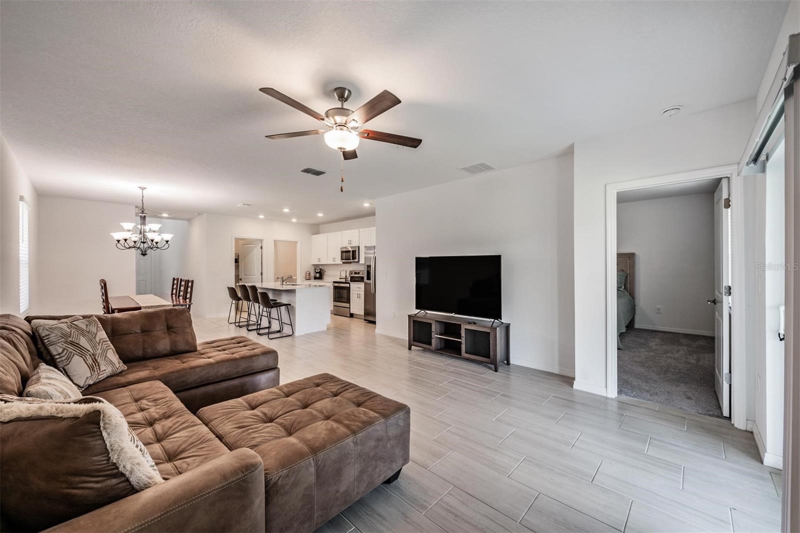 PARK EAST - Residential