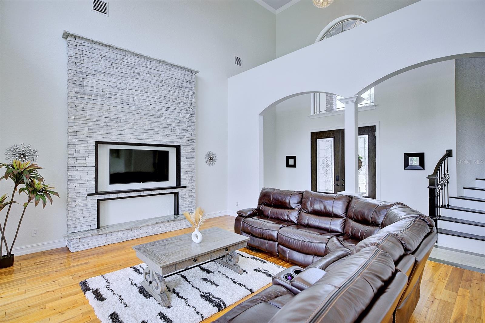 91 WOODLAND DRIVE