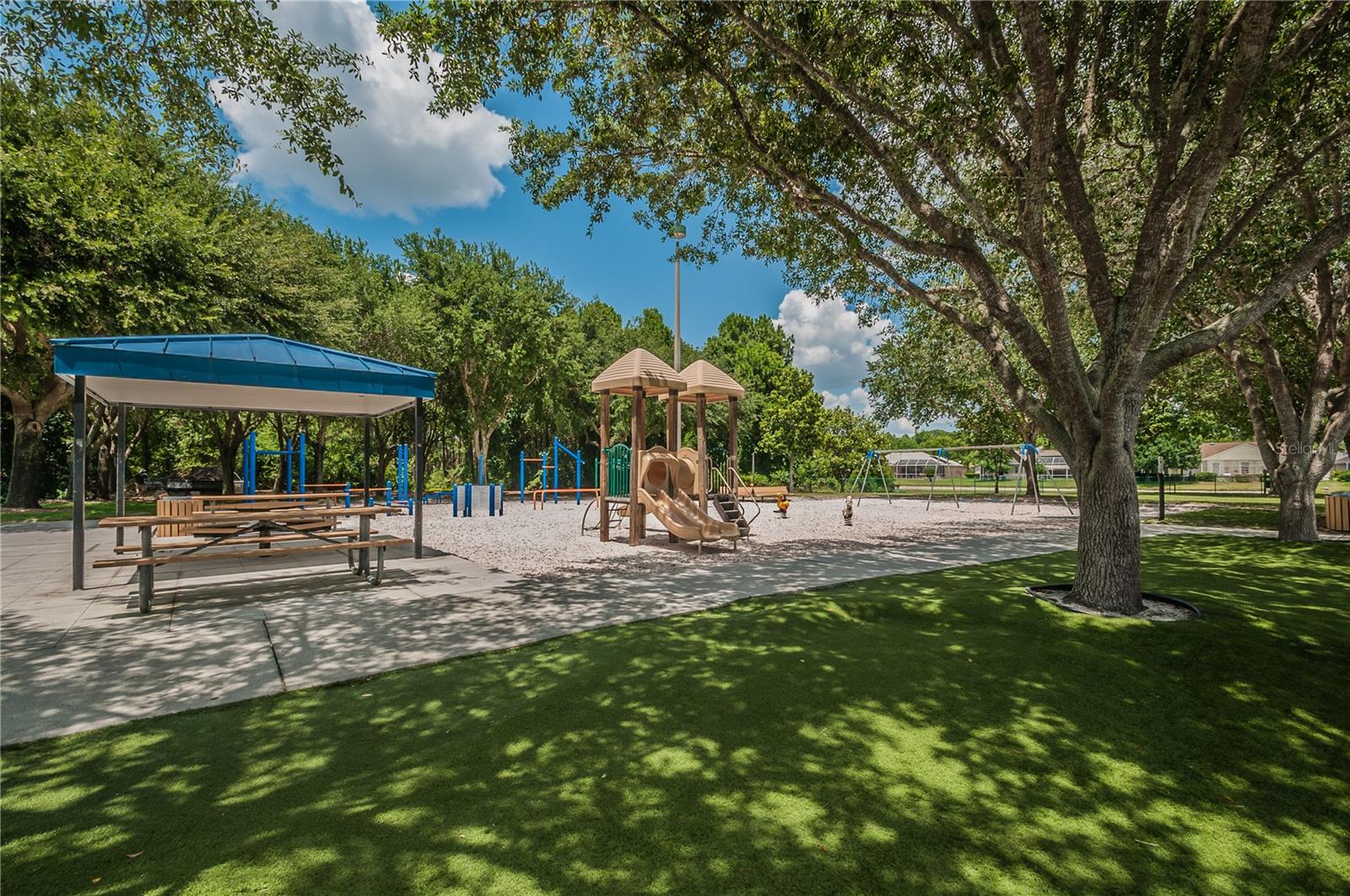 ROBINWOOD AT LANSBROOK - Residential