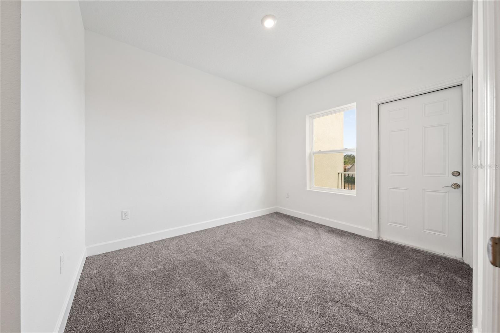 WATERFORD/BRIDGEWATER - Residential