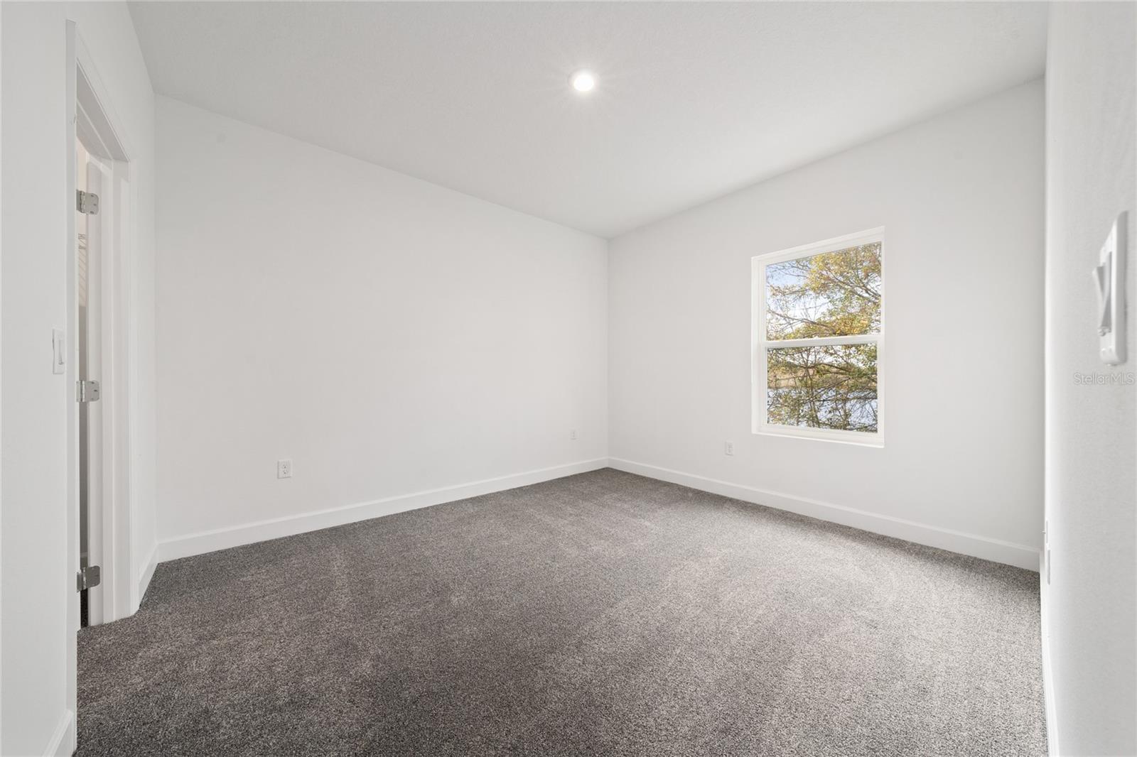 WATERFORD/BRIDGEWATER - Residential