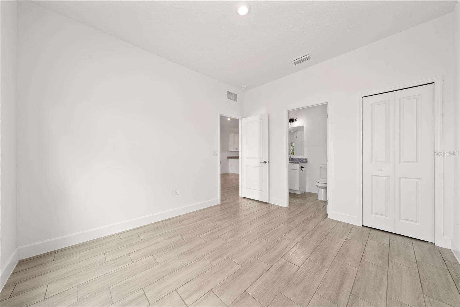 WATERFORD/BRIDGEWATER - Residential