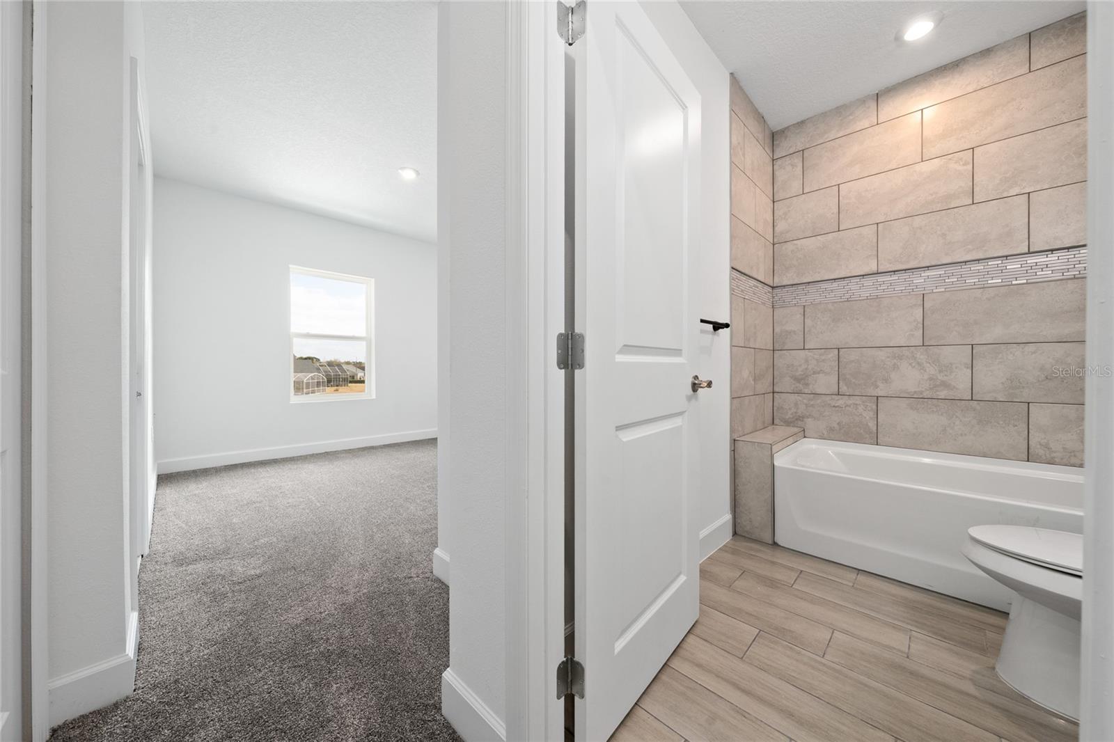 WATERFORD/BRIDGEWATER - Residential