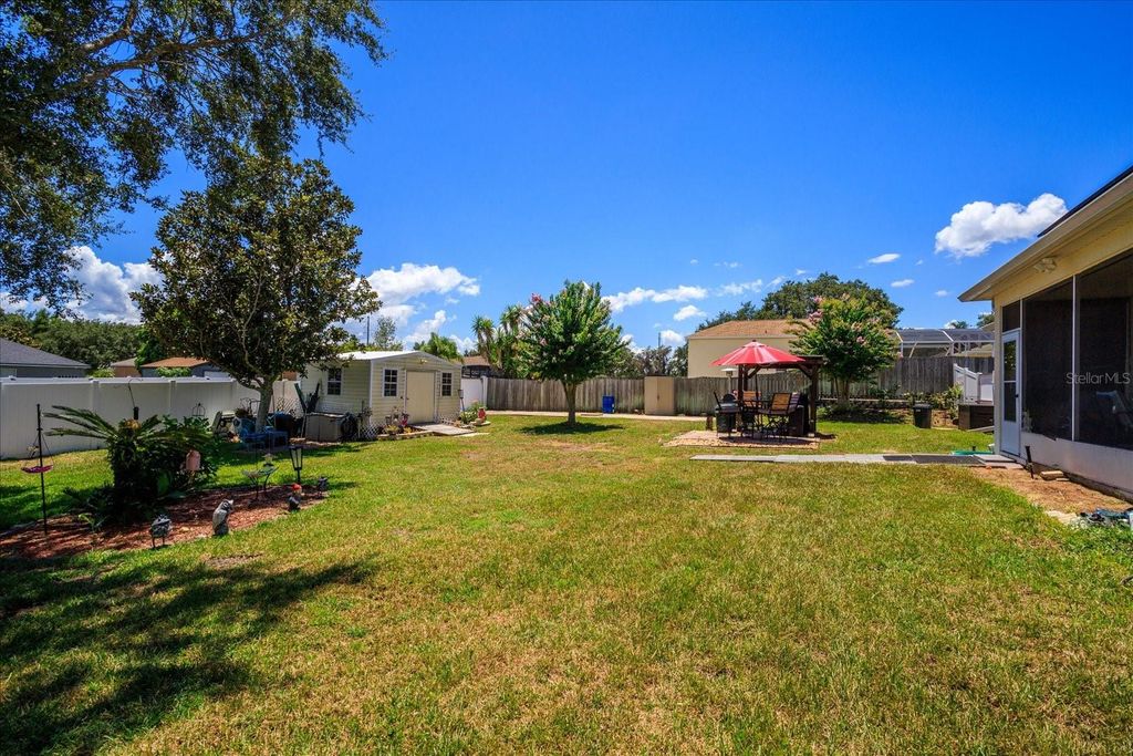 Photo of 13500 Biscayne Drive, Grand Island, FL 32735 (MLS # O6350314)