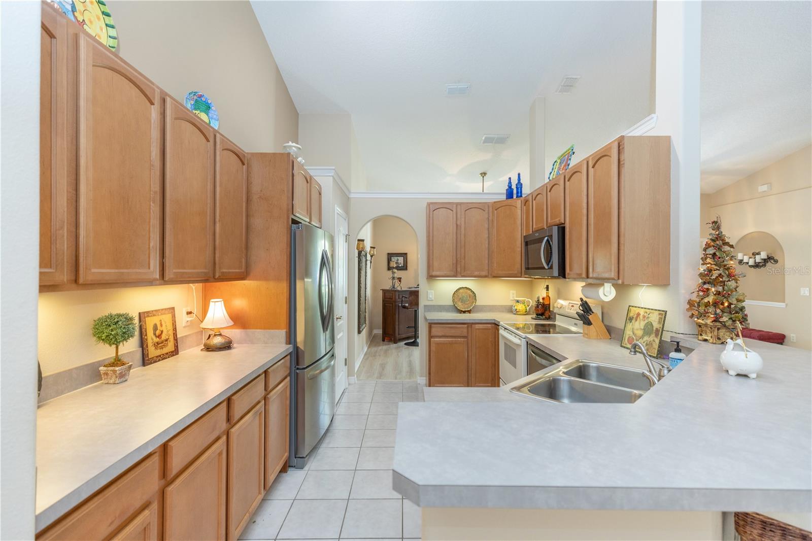 44 GABLES PH 03 - Residential