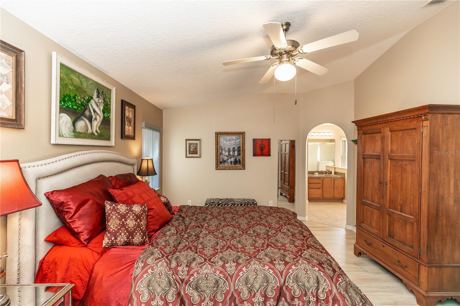 44 GABLES PH 03 - Residential