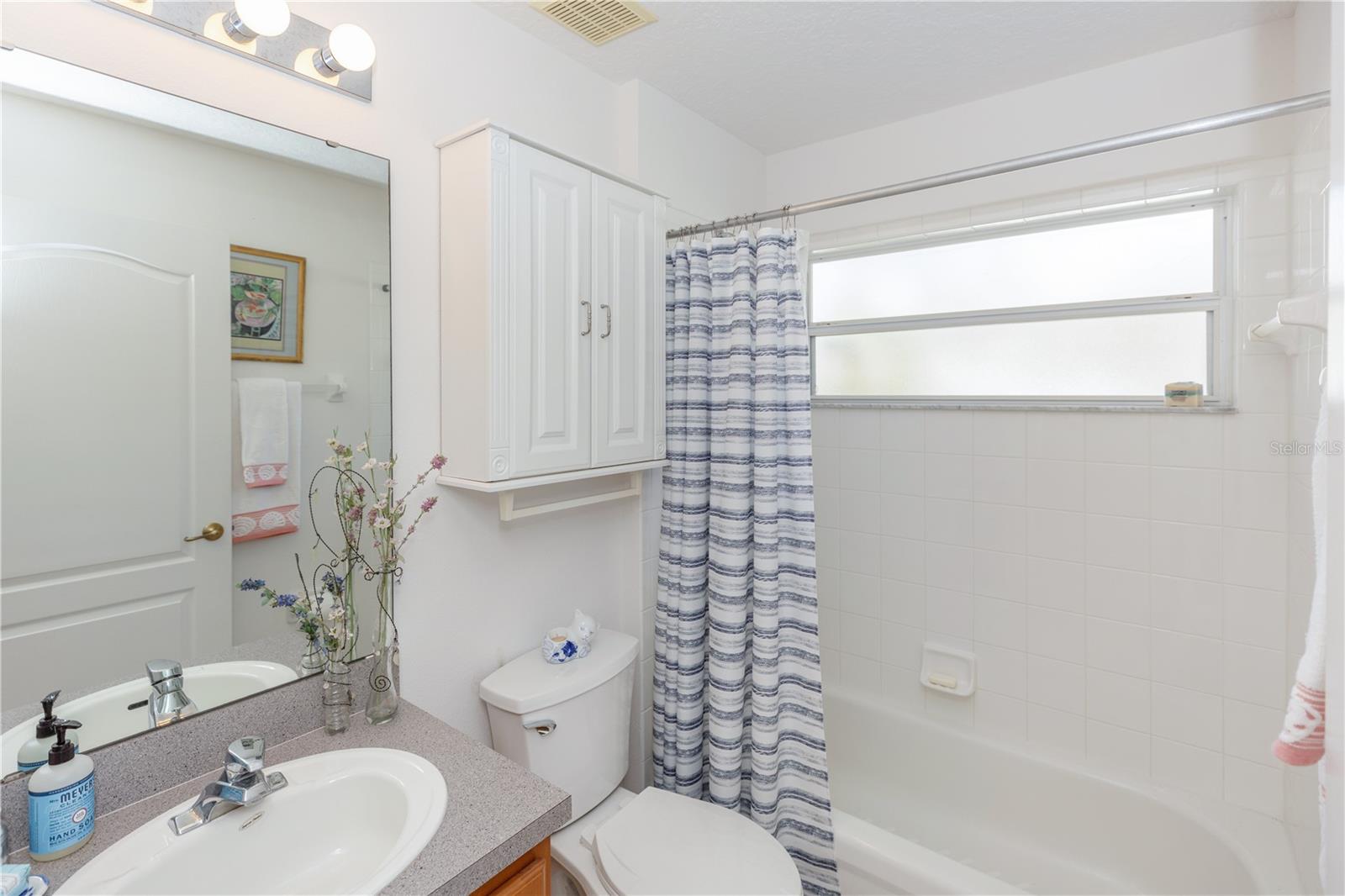 44 GABLES PH 03 - Residential