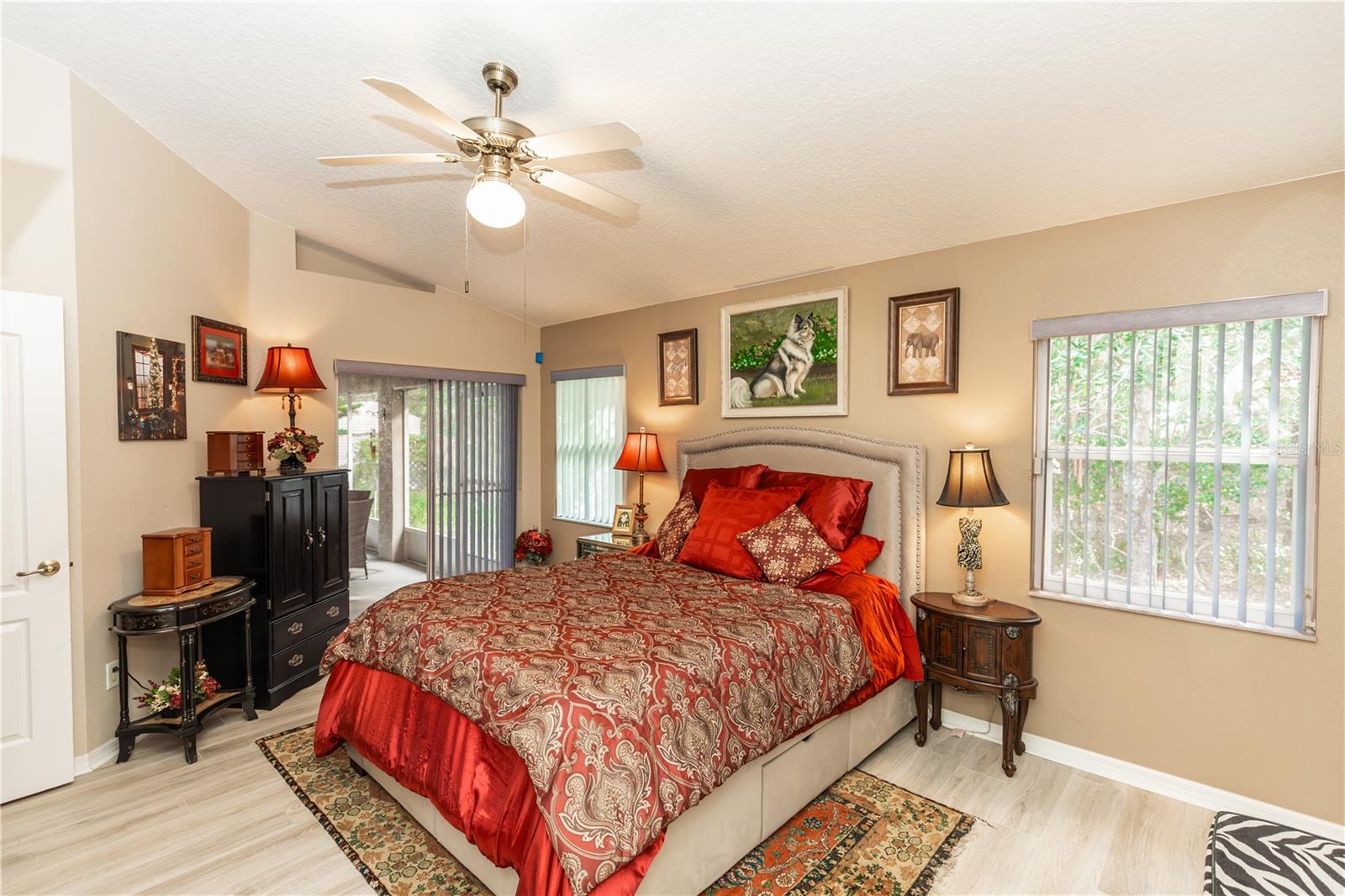 44 GABLES PH 03 - Residential