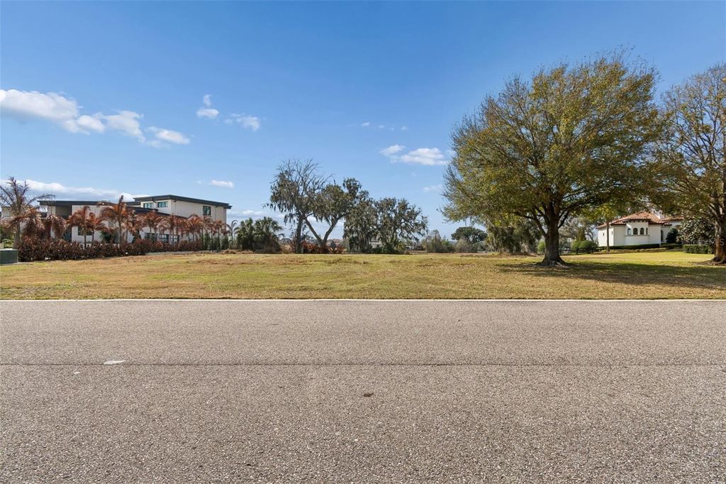 Photo of 10718 Osprey Landing Way, Thonotosassa, FL 33592 (MLS # TB8480620)