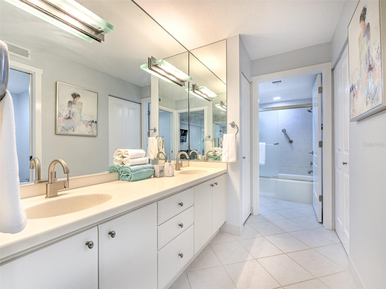 BAYPORT BCH & TEN PH C - Residential Lease