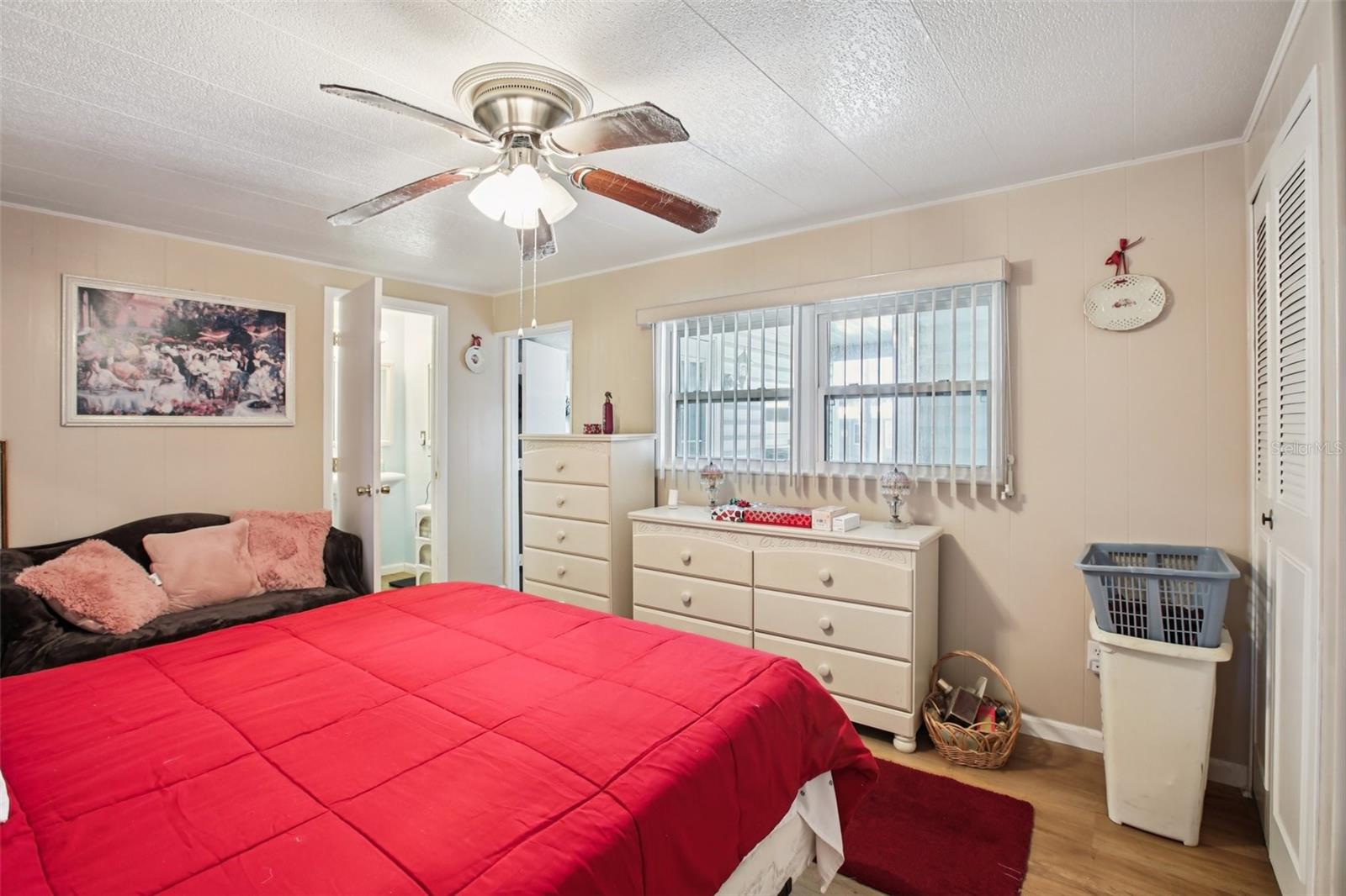 GOLDEN GATE MOBILE HOME PARK UNREC - Residential