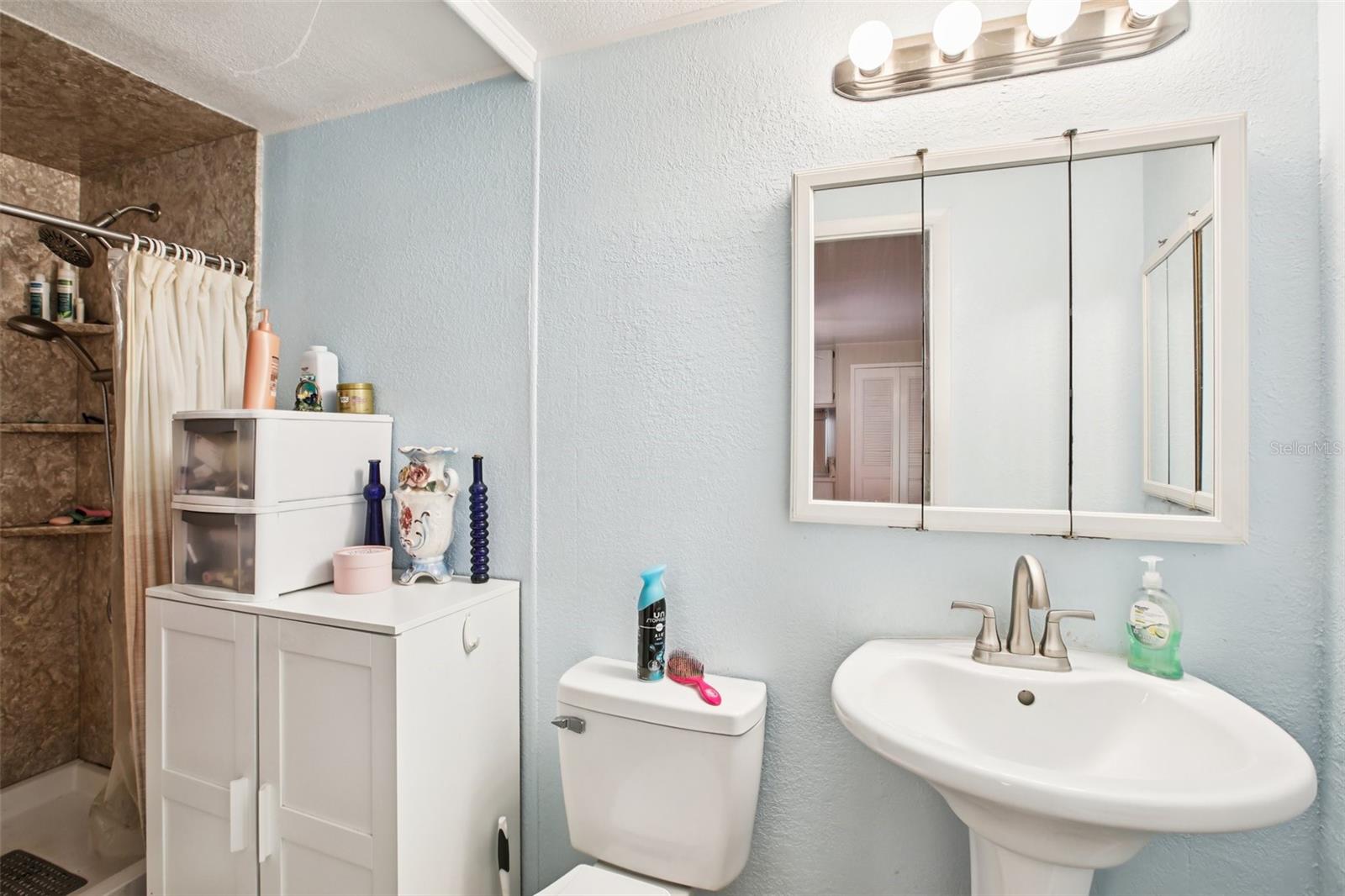 GOLDEN GATE MOBILE HOME PARK UNREC - Residential