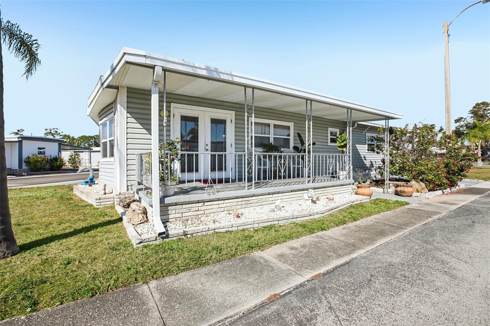 GOLDEN GATE MOBILE HOME PARK UNREC - Residential