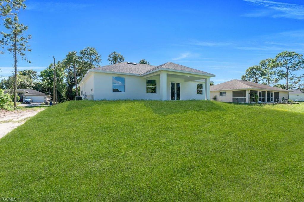 LEHIGH ACRES - Residential