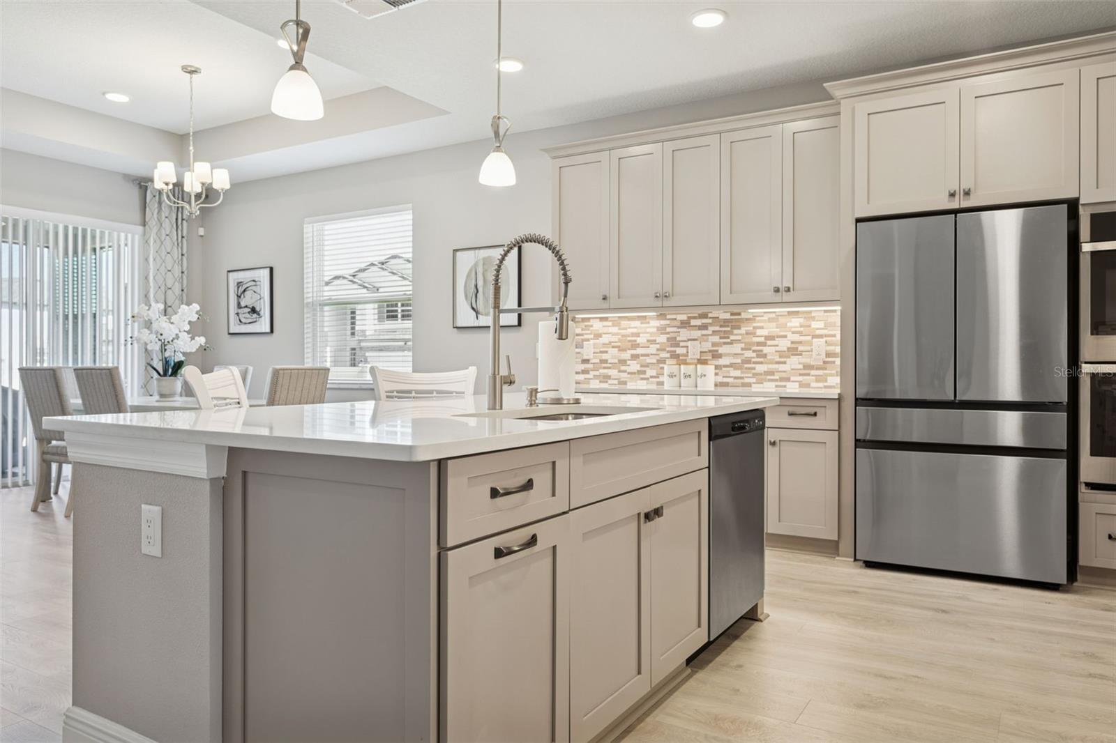 WHISPERING OAKS PRESERVE - Residential