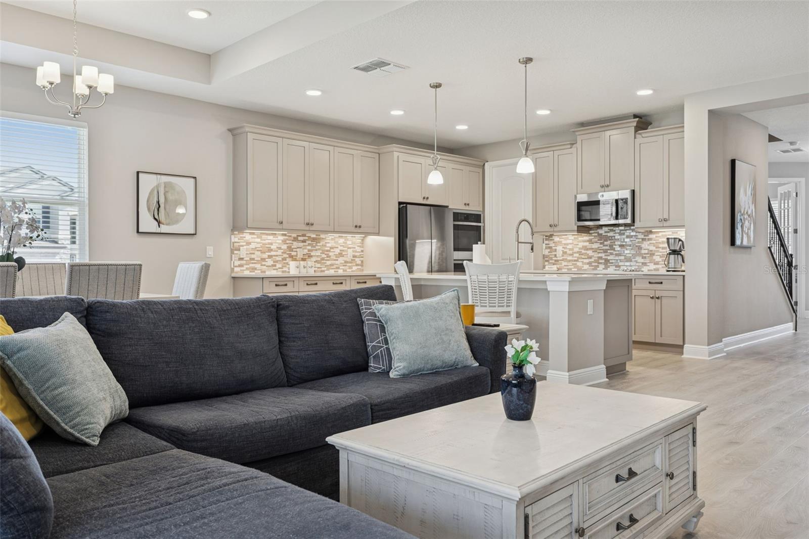 WHISPERING OAKS PRESERVE - Residential