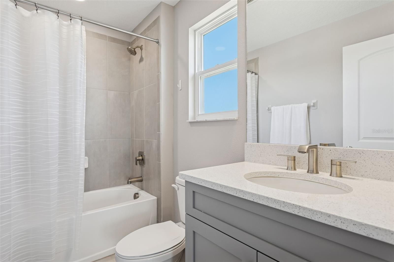 WHISPERING OAKS PRESERVE - Residential