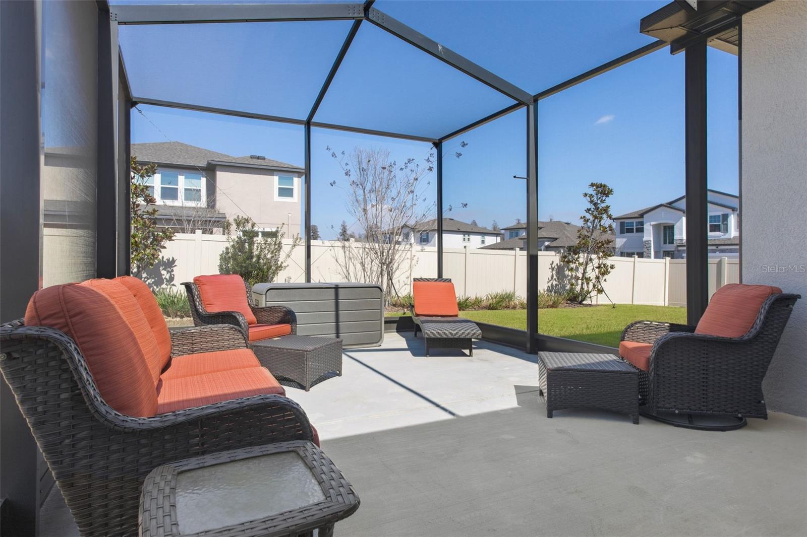 WHISPERING OAKS PRESERVE - Residential