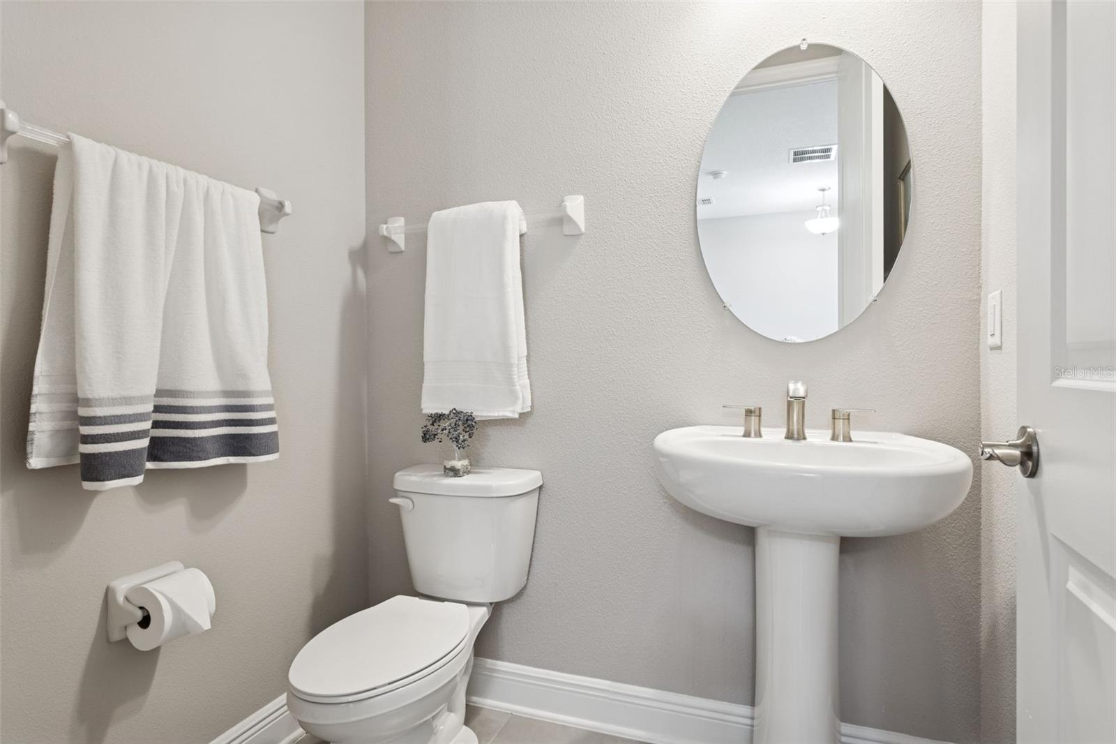 WHISPERING OAKS PRESERVE - Residential