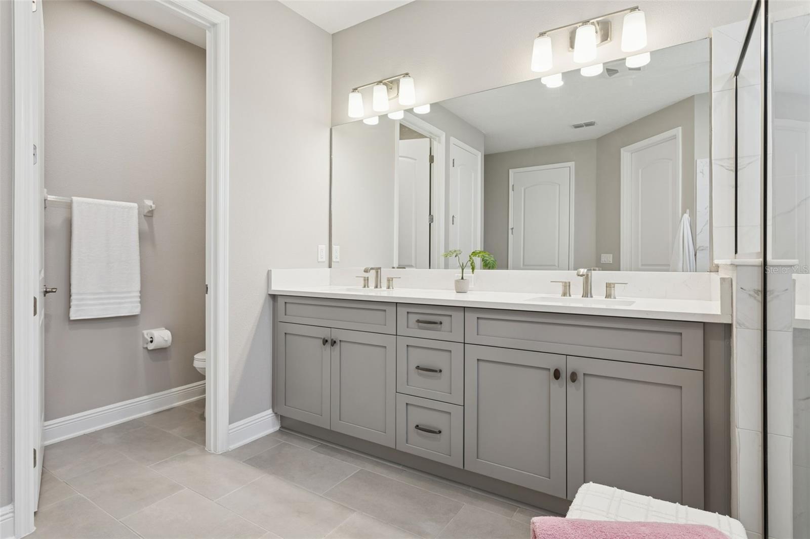 WHISPERING OAKS PRESERVE - Residential