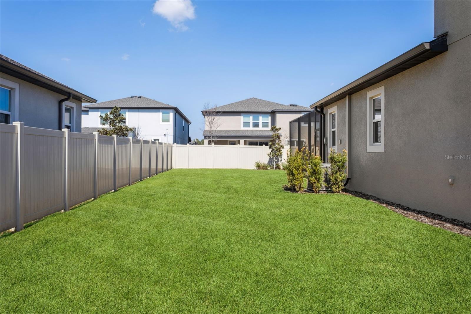 WHISPERING OAKS PRESERVE - Residential